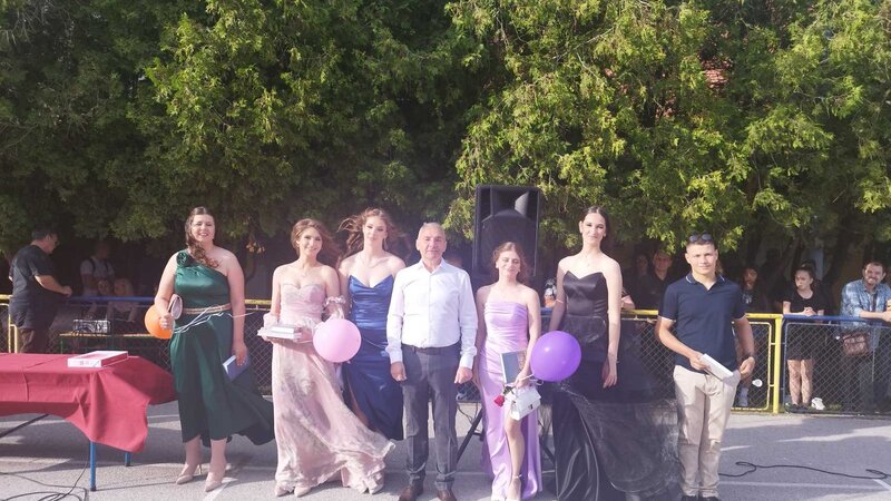 MATURANTI PROSLAVILI SVOJ DAN (I VEČE)