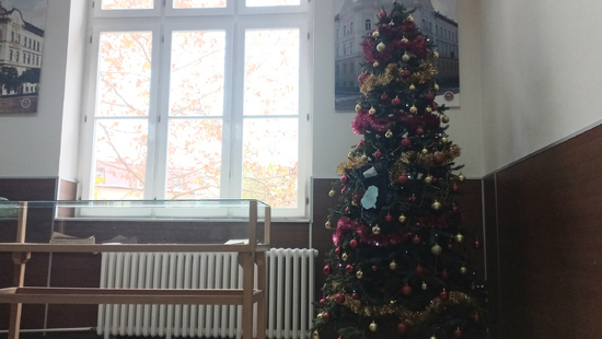 KARÁCSONYI DEKORÁCIÓ ÚJRAGONDOLVA: FARMERCSIZMA