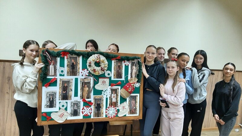 NOVA GODINA U ŠKOLSKOM HODNIKU