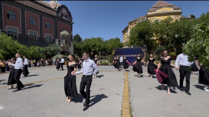 SVEČANI PLES (NAŠIH) MATURANATA