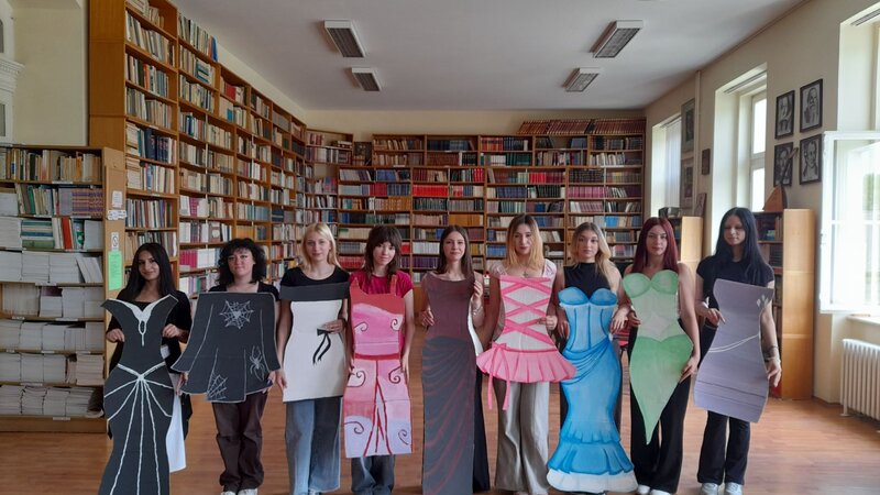 KREATIVNOST PRETOČENA U - MODU